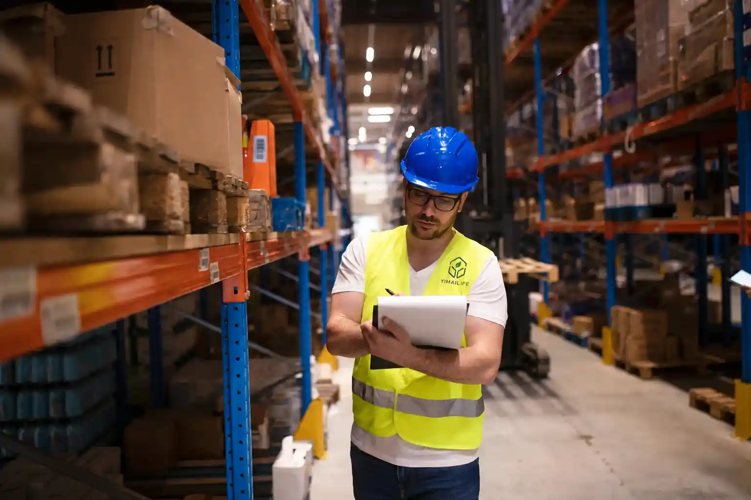 Control de calidad y gestión de inventario de envases en Yimailife